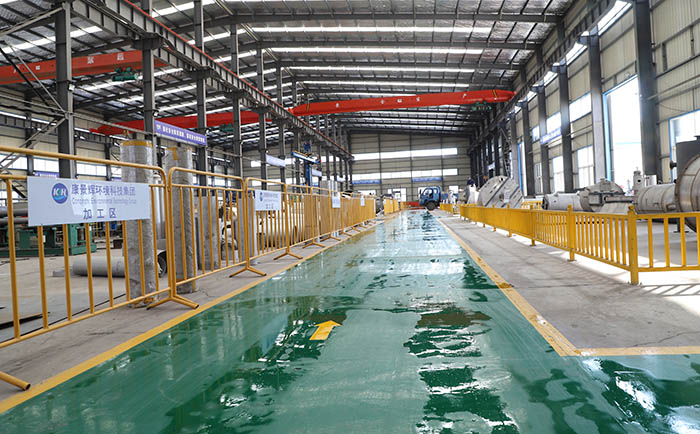 蒸發(fā)器設(shè)備生產(chǎn)廠家.jpg 蒸發(fā)器設(shè)備生產(chǎn)廠家.jpg